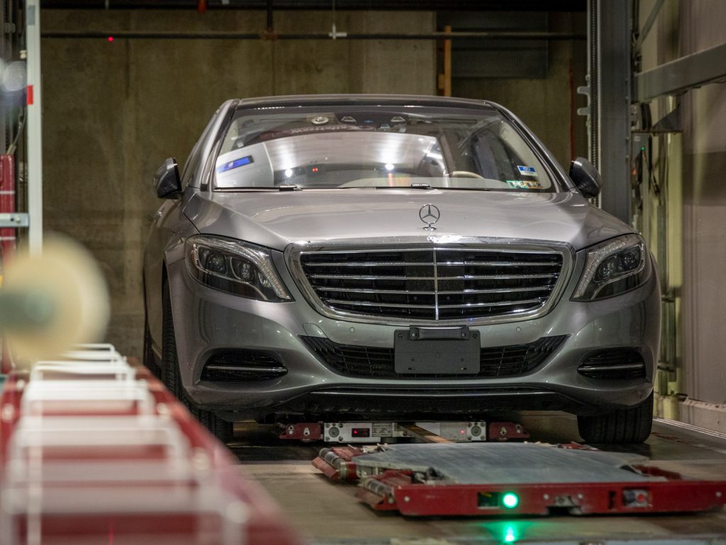 Automated parking transfer car and parking Satellite®