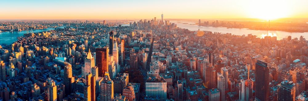 Amazing,Aerial,Panoramic,View,Of,Manhattan,Wit,Sunset